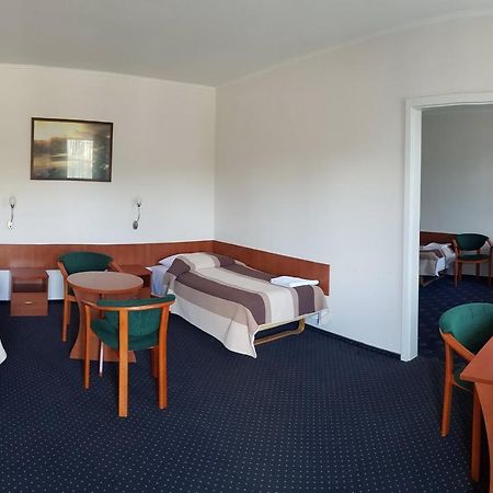 Hotel Alicja Lodz  Ngoại thất bức ảnh
